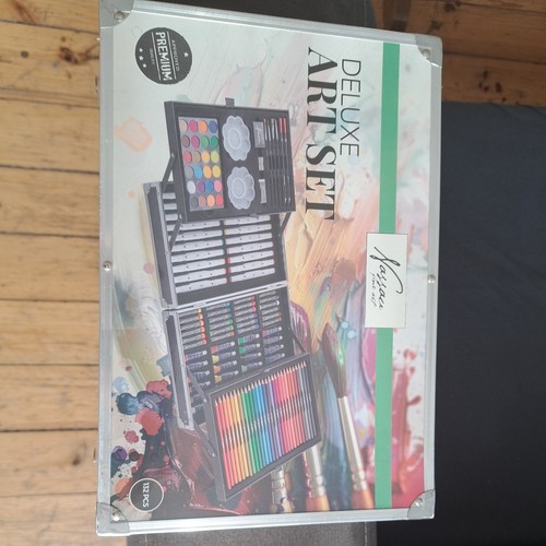 Nassau deluxe art set - deluxe,