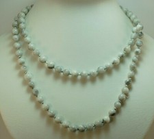 Howlith glatt geschliffen