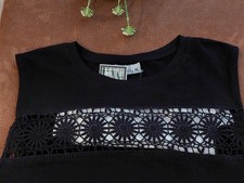 Schickes Curvy Spitzen-Top