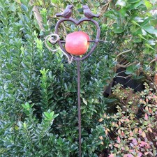 Gusseisen Vogel Futterspender