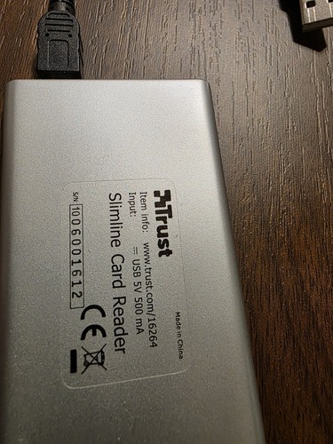 Slimline multi card reader - card, /