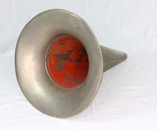 Hexenhut-Trichter für