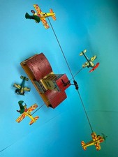 Blechspielzeug Hoch und Beckmann Flugplatz - Aufzieh Flieger - Tower  1950-1959