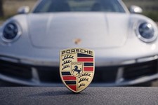 Porsche Wappen  –