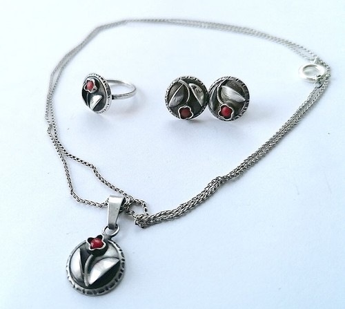 Schmuckset sehr zierlich - sehr,