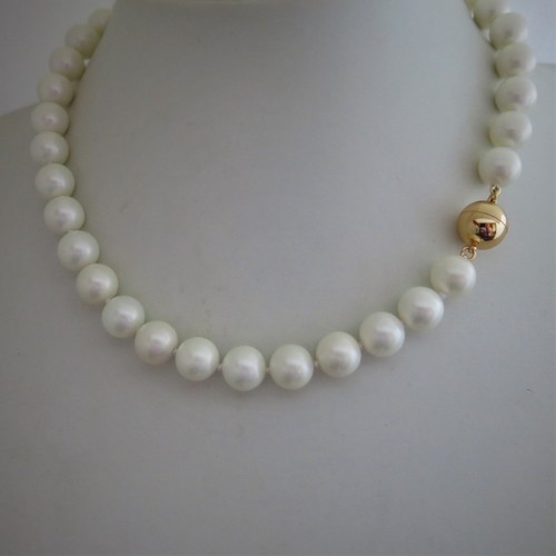 Collier aus muschelkernperlen - collier,