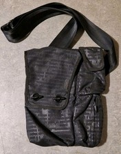 PUMA PORTABLE UMHÄNGETASCHE UNISEX SCHWARZ / NEON GRÜN INNENTASCHE