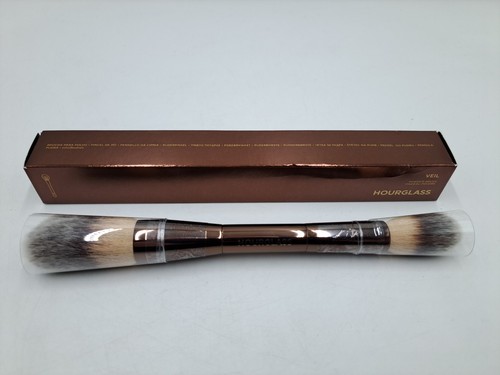 Hourglass veil powder brush - veil,