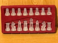 Schachfiguren-Set aus