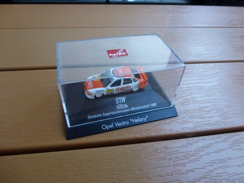 Herpa opel vectra stw - stw, "helary"