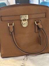 Große Michael Kors Handtasche Farbe Karamell mit goldenem Schloss für Damen