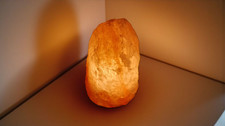 Edelsteinlampe Himalaya-Salzlampe – 3100 g – Heilstein Quarz
