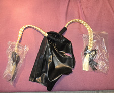 Latex Maske, schwarz mit
