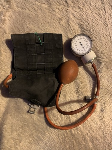 Altes blutdruck messgerät - , .