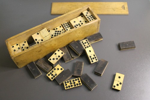 Uraltes domino spiel 55 - spiel,,