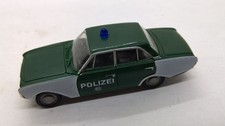 Wiking 864 Ford 17m P3 Badewanne Limousine dunkelgrün weiß POLIZEI (13)