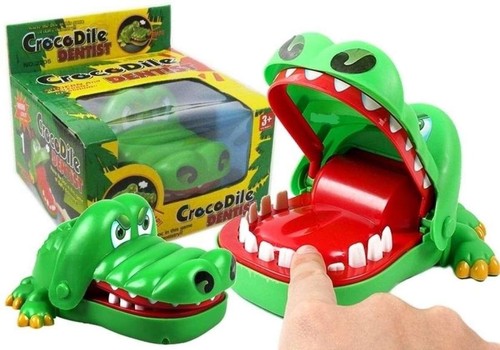 Spielendes krokodil spaß - spielendes,