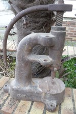 Alte deutsche Ösenpresse Nietenpresse Spindelpresse Schuster Sattler