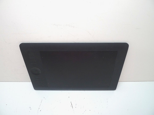 Wacom intuos pth 650 touch - wacom,