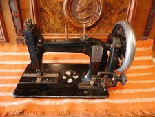 Jugendstil Nähmaschine antik um 1900, o. Gussgestell top Verzierung Deko Laden