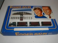 Modelleisenbahn HO 9mm, Startset  mit Gleis, Aufgleiser, 1 Lok u. 3 Wagen    (E3