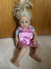 Süße Sprechende Puppe