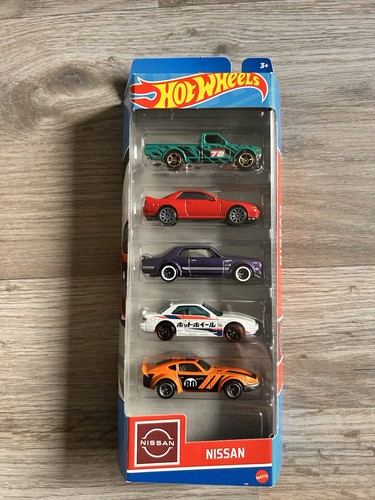 Hot wheels nissan - nissan, 5er