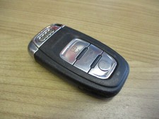 3 Tasten Schlüssel Audi A4 B8