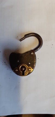 Altes vorhängeschloss ohne - altes,