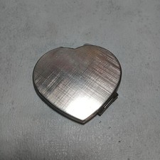 Vintage Metall Taschen Spiegel Herzform Silber-Farbenes Finish Retro Sammler Alt