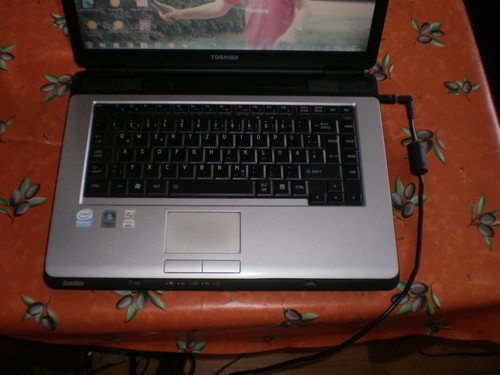 Toshiba satellite l300 1cm - toshiba, l300-1cm