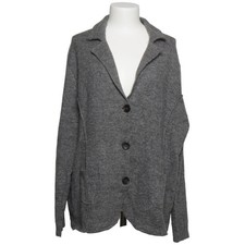 Wiesn Spatzl, Strickjacke