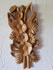 Große Holzschnitzerei