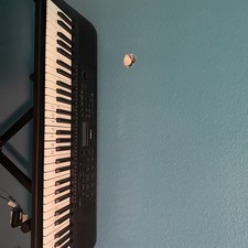 Yamaha P-225B 88-Key Portable