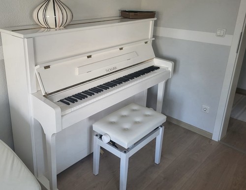 Akustisches klavier weiß - klavier,
