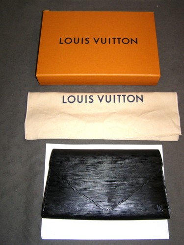 Louis vuitton elegant clutch - vuitton,