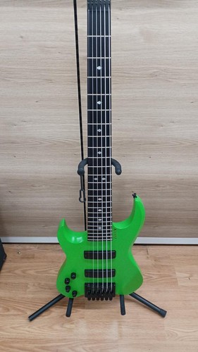 Diesel headless bass - headless,