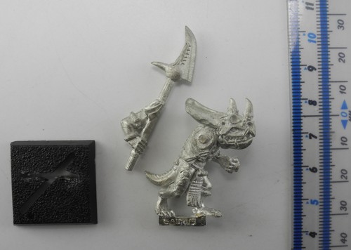 Saurus temple guard - temple, metall
