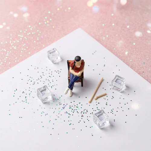 Miniatur diorama figur sitzend - miniatur-diorama-figur,