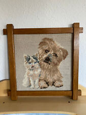 Gobelin Stickbild mit Holzrahmen - Hund Katz, 40 x 40 x 2 cm Holzrahmen massiv
