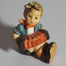 Goebel Hummel Figur Junge mit