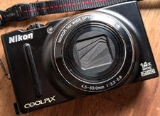 Nikon COOLPIX S8200 16.1MP Kompakt Digitalkamera Schwarz Funktioniert in Engl...