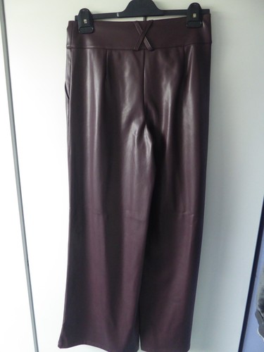 Damenhose aus kunstleder - aus,