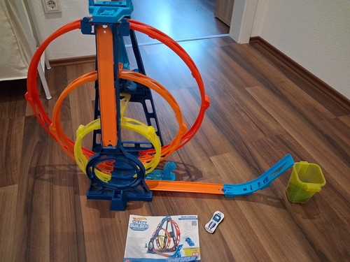 Hot wheels track builder - track,