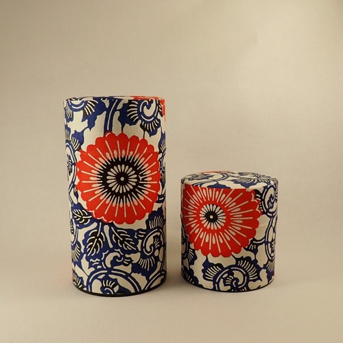 Teedose hana karakusa - "hana, karakusa"