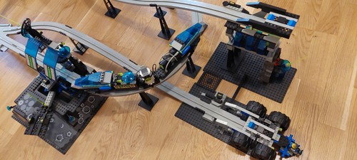 Lego space monorail 6991 - monorail,