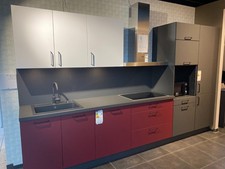 Küchenzeile ohne Geräte neu