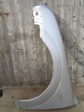 Ford Mondeo 3 BWY Kombi 2.0 TDCi Kotflügel vorne links Kristall silber Abholung