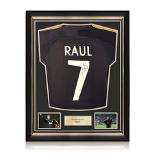 Von Raul signiertes
