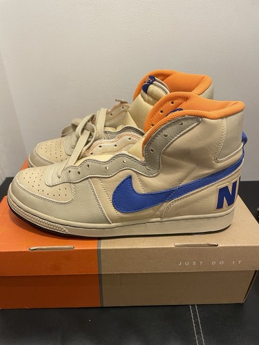 Ultra rare bnib - rare, 2004